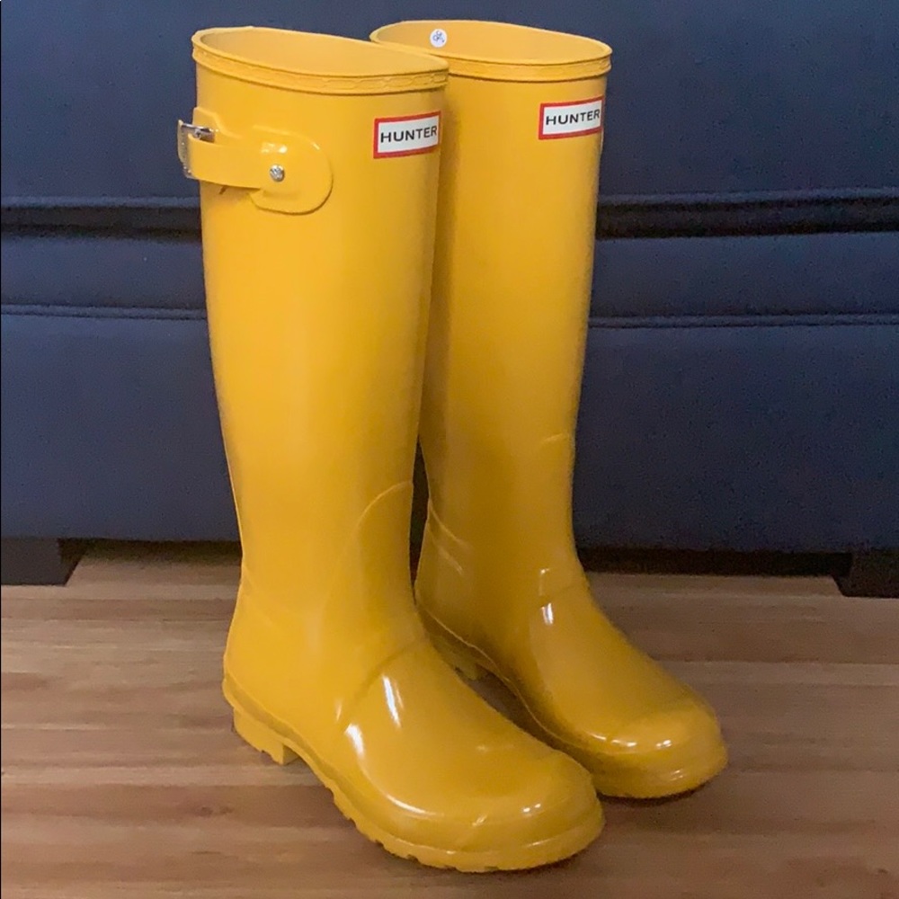 Hunter Tall Rainboots